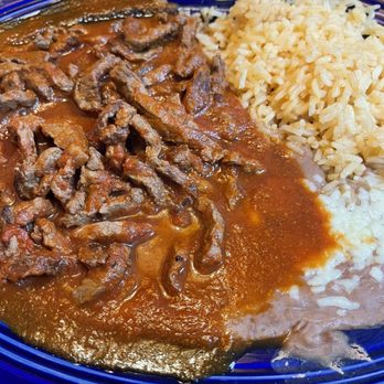 Tequila's - Chili Colorado w/beans and rice - Mexican Near Me - Simpsonville, South Carolina Tequila's - Chili Colorado w/beans and rice - Mexican Near Me - Simpsonville, South Carolina
