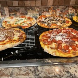 Gail's Pizza Parties