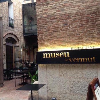 Museu del Vermut - Catalan Near Me - Reus, T