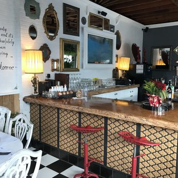 Nado Republic - inside seating - Wine Bars Near Me - Coronado, California