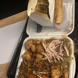 House special fried rice crispy egg rolls sweet-and-sour pork with chicken chow mein yes