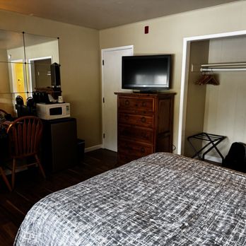 Meadowmont Lodge - Arnold - Hotels Near Me - Arnold, California