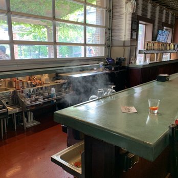 Half Day Brewing - Bar area - Pubs Near Me - Lincolnshire, Illinois