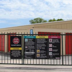 U-Haul Moving & Storage at Research Blvd