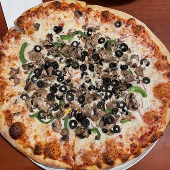 Ken's Pizza and Pub - Vege pizza - Pizza Near Me - Burlington, Vermont Ken's Pizza and Pub - Vege pizza - Pizza Near Me - Burlington, Vermont