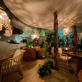 Meteora - Indoor seating - New American Near Me - Los Angeles, California Meteora - Indoor seating - New American Near Me - Los Angeles, California