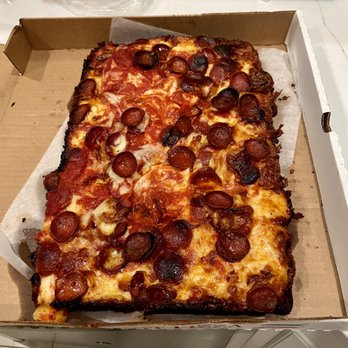 Genna Pizza - Pizza Near Me - Melbourne, Florida Genna Pizza - Pizza Near Me - Melbourne, Florida