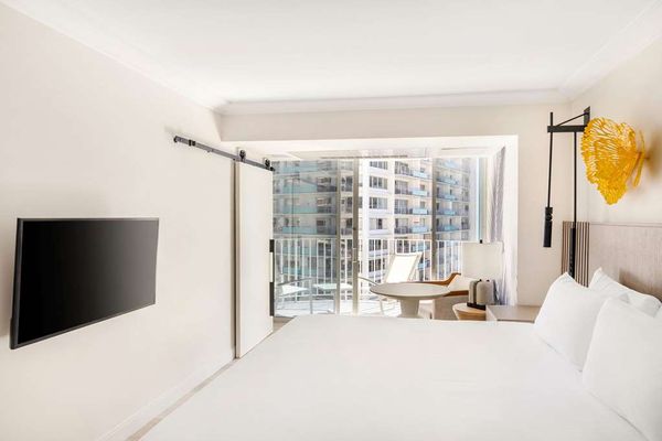 Hilton Vacation Club The Modern Honolulu by null