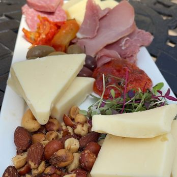 Bluemont Vineyard - Venues & Event Spaces Near Me - Bluemont, Virginia