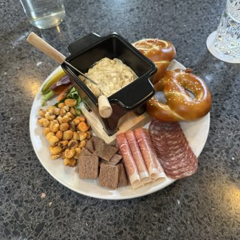 Faust - Wine Tasting Room Near Me - St. Helena, California