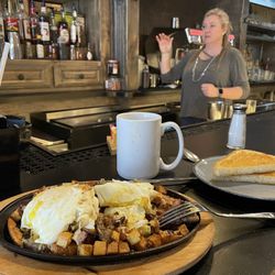 The Bluebonnet Cafe and Coffee Bar - She runs a great cafe and quality is top for a cafe in country it will impress you!  Top Shelf