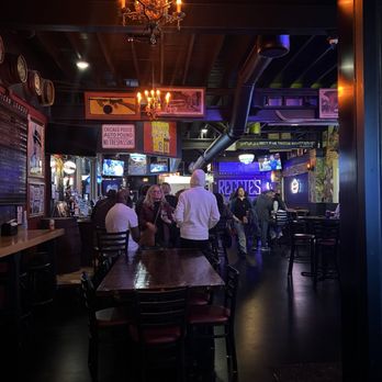 Reggie’s Tavern - Dive Bars Near Me - North Charleston, South Carolina Reggie’s Tavern - Dive Bars Near Me - North Charleston, South Carolina