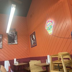 El Sol De Mexico - Like the decore was really cool