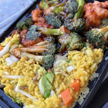 Great Wall - Shrimp and broccoli - Chinese Near Me - Wilmington, Delaware