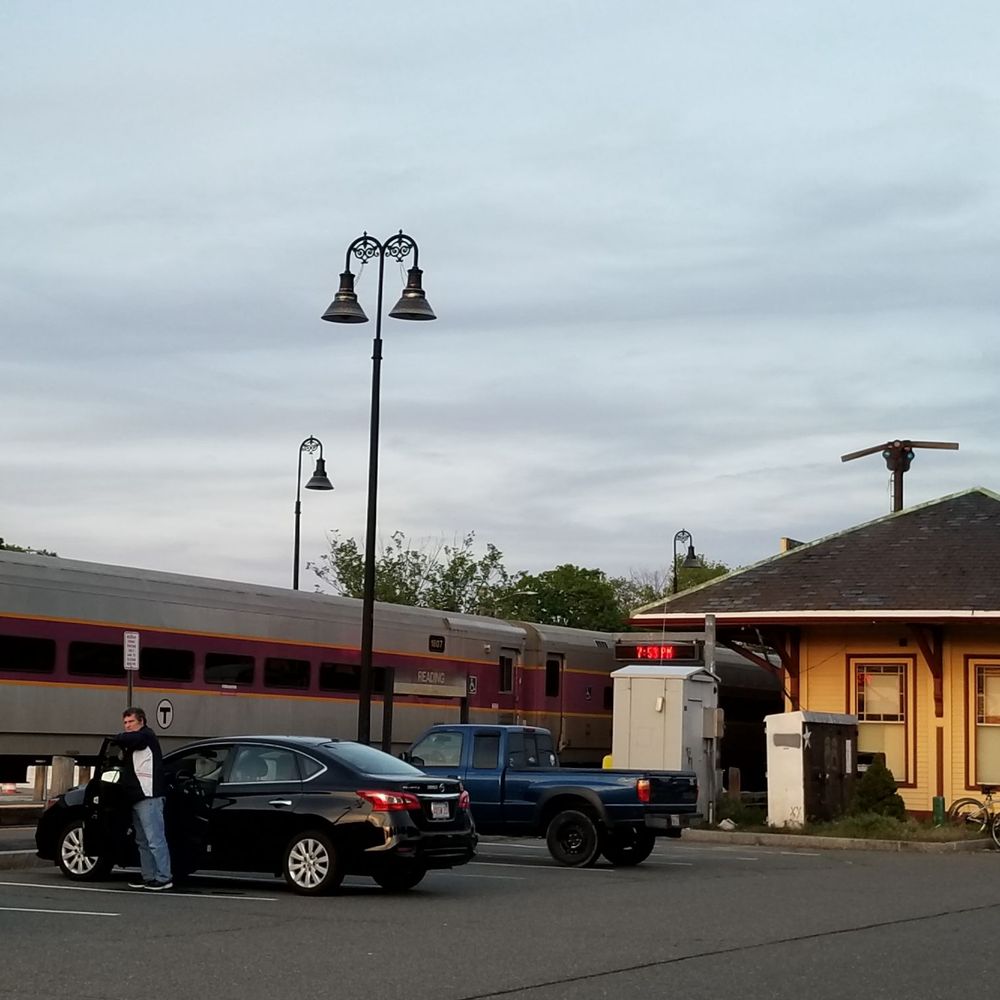 Reading Station - Train Stations Near Me - Reading, Massachusetts Reading Station - Train Stations Near Me - Reading, Massachusetts