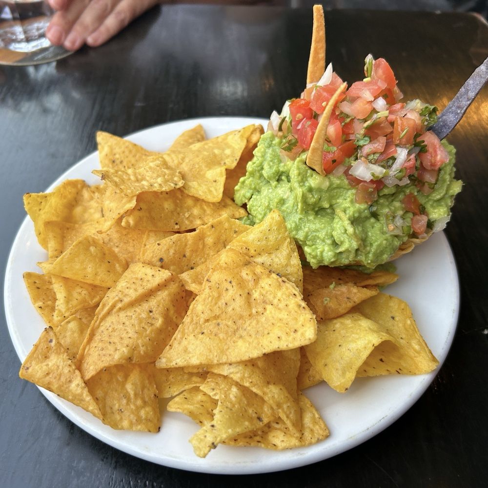 Pancho y Emiliano - Mexican Near Me - Toronto, Ontario