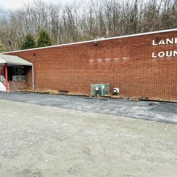 Coral Lanes & Lounge - Parking lot