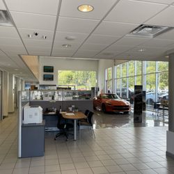 Dutch Miller Nissan