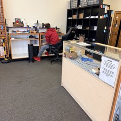 Zac's Quick Fix Phone Hut