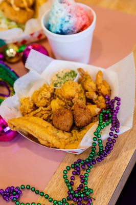 Just Loaf'N Poboys & Snoballs by null