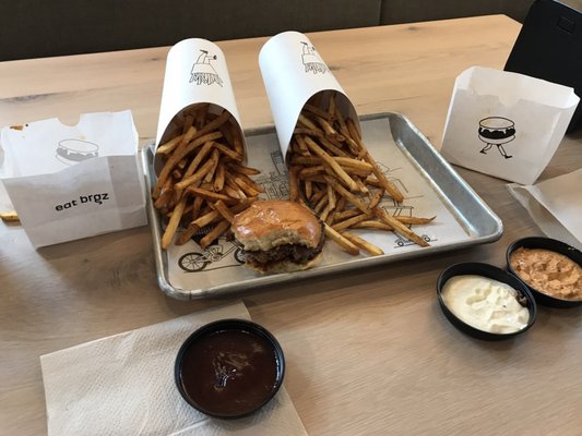 eat brgz - Capitol Hill by null