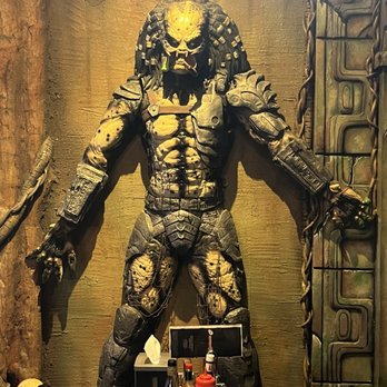 ComicX Restaurant Bar & Store - Predator - American Near Me - Phoenix, Arizona