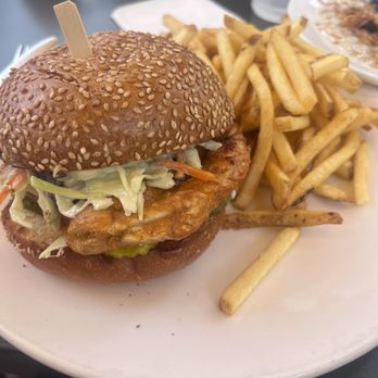 Poached Kitchen - Chicken sandwich - Breakfast & Brunch Near Me - Irvine, California