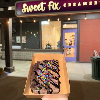 Sweet Fix Creamery - Ice cream cake - Desserts Near Me - Bakersfield, California Sweet Fix Creamery - Ice cream cake - Desserts Near Me - Bakersfield, California