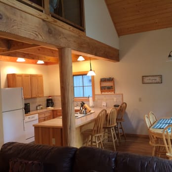 River's Edge Resort - Clean cabins, fully stocked kitchen with natural lighting - Hotels Near Me - Winthrop, Washington River's Edge Resort - Clean cabins, fully stocked kitchen with natural lighting - Hotels Near Me - Winthrop, Washington
