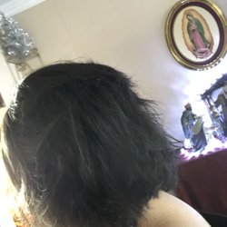 Gloria's Beauty Shop - I tried to style it and it's all un even ! Not even styling it looks good !
