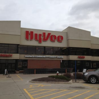 Hy-Vee - Grocery Near Me - Dubuque, Iowa