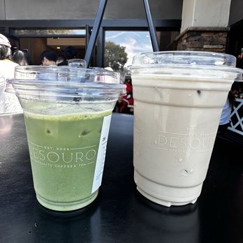 Desouro - Matcha and rising Buddha oolong milk tea - Bubble Tea Near Me - Irvine, California