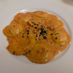Biscotti Restaurant - Lobster ravioli. Don't bother.