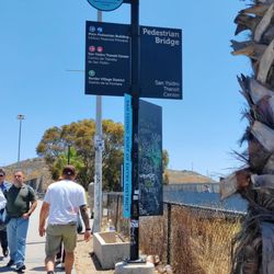 PedWest Border Crossing - Signs...