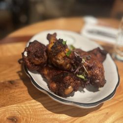 The Twisted Tail - Smoked Wings - Just ok