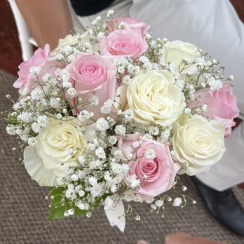 Baldwin Park Flowers & Gifts - Bouquet I ordered was so pretty and elegant - Florists Near Me - Baldwin Park, California Baldwin Park Flowers & Gifts - Bouquet I ordered was so pretty and elegant - Florists Near Me - Baldwin Park, California