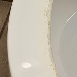 Microtel Inn & Suites by Wyndham Beckley East - Toilet seat