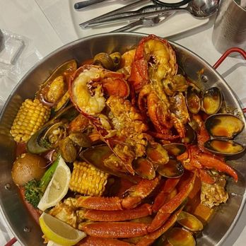 Robot Boil House - seafood party - Seafood Near Me - Toronto, Ontario