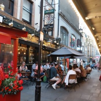 Round Table - Outside - Pubs Near Me - London, XGL Round Table - Outside - Pubs Near Me - London, XGL