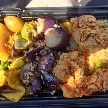 Little Wayla - Veggie curry, ground pork with eggplant, fried chicken - Thai Near Me - New York, New York Little Wayla - Veggie curry, ground pork with eggplant, fried chicken - Thai Near Me - New York, New York
