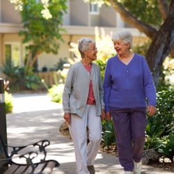 The Village at The Oaks - Strolling along the scenic paths at The Oaks
