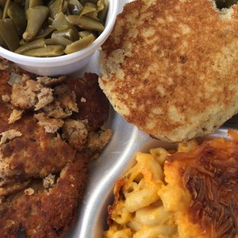 Minnie's Uptown Restaurant - Salmon patty, green beans, macaroni and cheese, and a hoe cake. - Soul Food Near Me - Columbus, Georgia Minnie's Uptown Restaurant - Salmon patty, green beans, macaroni and cheese, and a hoe cake. - Soul Food Near Me - Columbus, Georgia
