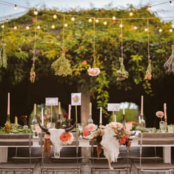 Tin Roof Farmhouse - {VINTAGE RENTALS + STYLING} Farm Tables & Mix-n-Match Chairs to Tabletop Items & Lounge Pieces ~ Boho to Shabby Chic & everything in between