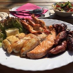 Restaurant Neptun's Fischhaus, Fischrestaurant u. Fischverkauf - Der Fisch hier ist super frisch,perfekt gegrillt.Es dauert einige Zeit bis es zubereitet ist,ich wurde noch nie enttäuscht.