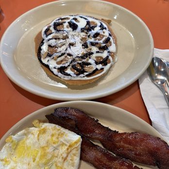 Snooze, an A.M. Eatery - Breakfast & Brunch Near Me - Orange, California Snooze, an A.M. Eatery - Breakfast & Brunch Near Me - Orange, California