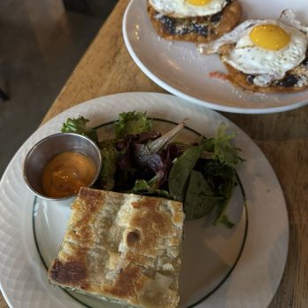 Bea - Quiche and huevos rancheros - Cocktail Bars Near Me - New York, New York Bea - Quiche and huevos rancheros - Cocktail Bars Near Me - New York, New York