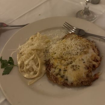 Volare Italian Restaurant - Chicken parmigiana - Italian Near Me - Brenham, Texas