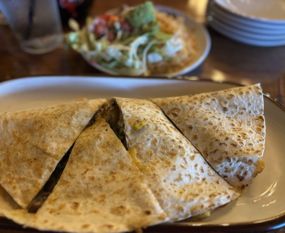 Social spots from El Milagro Azteca