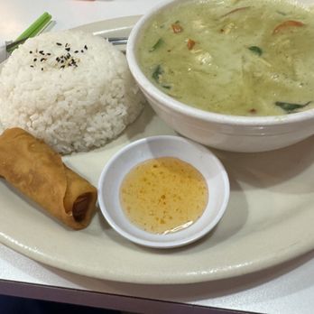 Thai Tea Asian Fusion Cafe - Lunch Green Curry with shrimp, along with a baby veg roll. Delish! - Thai Near Me - Irving, Texas Thai Tea Asian Fusion Cafe - Lunch Green Curry with shrimp, along with a baby veg roll. Delish! - Thai Near Me - Irving, Texas