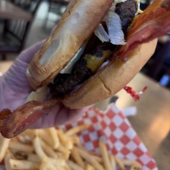 Gleneagle Family Restaurant - Deluxe cheese burger added bacon - American Near Me - Arlington, Washington Gleneagle Family Restaurant - Deluxe cheese burger added bacon - American Near Me - Arlington, Washington